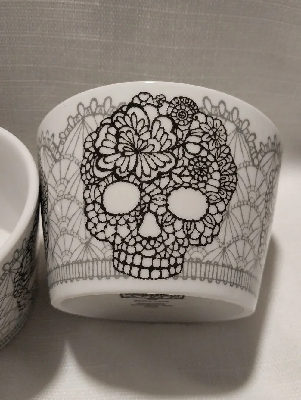 222 Fifth Discontinued Skull Lace White & Black Porcelain Bowls ( Set of 2)